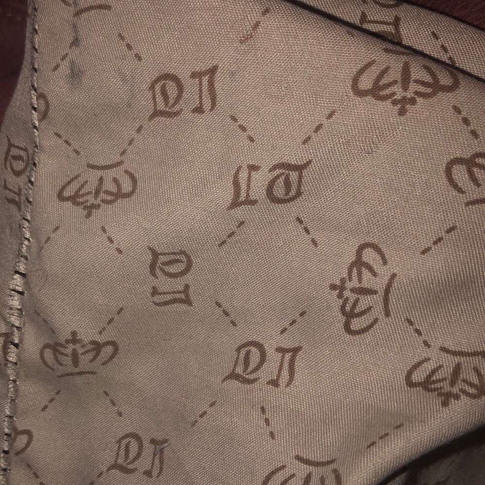 Purse - Picture 2 of 15